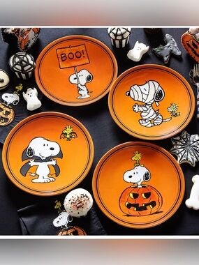 Peanuts Halloween Snoopy Charlie Brown Melamine Plates